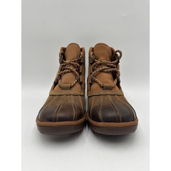 Ugg GREDA 1112650 Women's NEW Waterproof Boot Brown US Size 6.5 NWB - Picture 5 of 10
